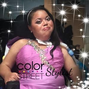 Meet your Posher, Carolina